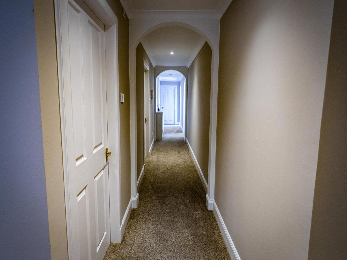 Beautiful Spacious Central Flat, Pitlochry Exterior photo